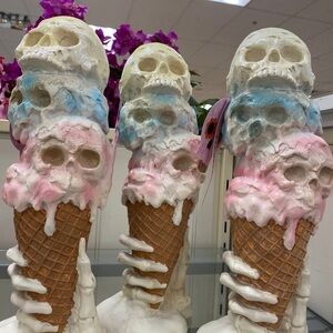Halloween SUMMERWEEN Ice Cream Skulls Skeleton Hands Figurine Statue 14.5"